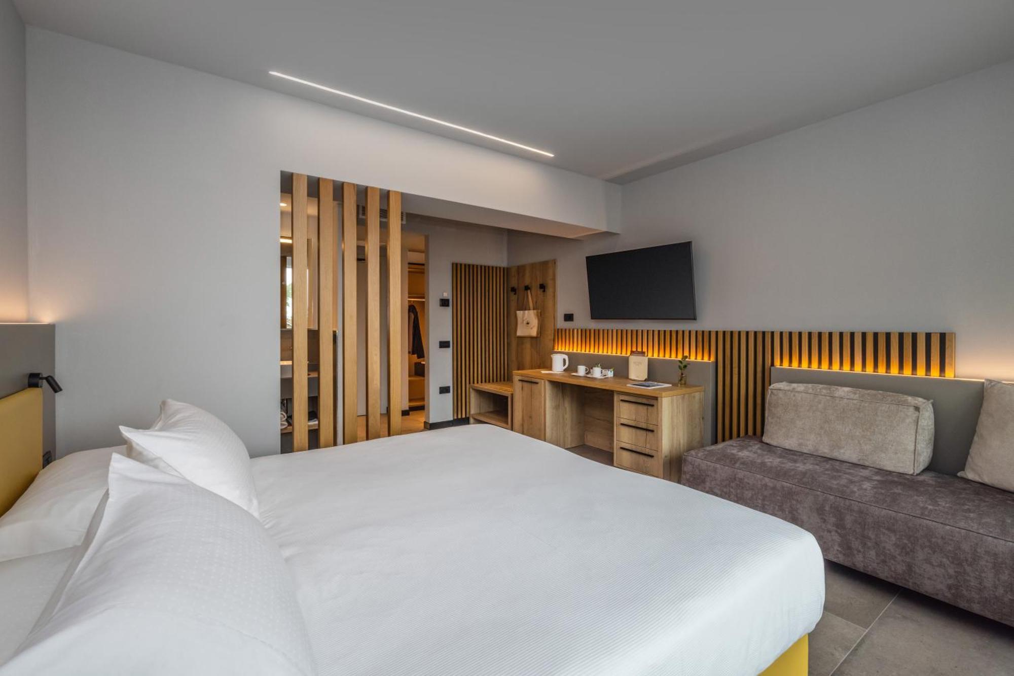 Garda Suite Hotel - Tonelli Hotels Riva del Garda Exteriör bild